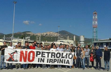 27.10.2013 _ il Comitato NO PETROLIO in Irpinia in visita in Val d'Agri.