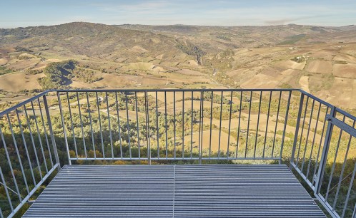 Casa D., Cairano _ vista dall'interno cucina _ Angelo Verderosa Architetto